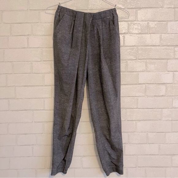 Lululemon Coal Grey & go Keepsake Studio Jogger Tech Pants sz 4 - Picture 1 of 16